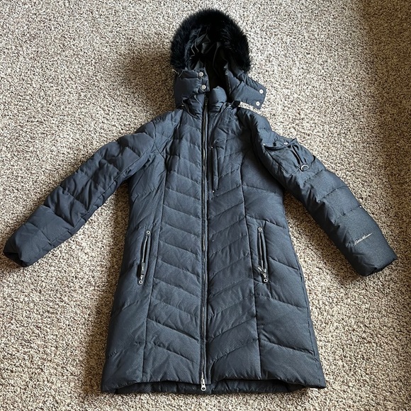 Women’s winter coat - Picture 1 of 7